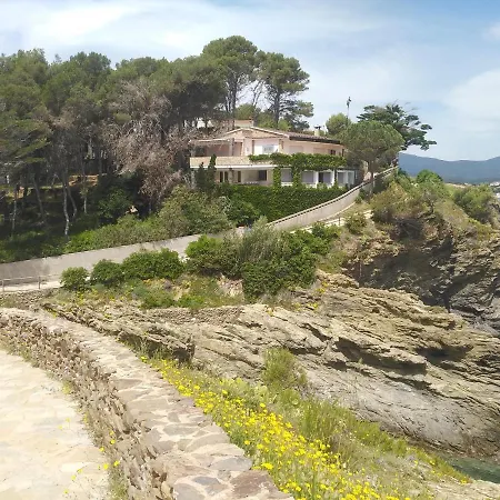 게스트하우스 Pau Santa Parascheva Llança