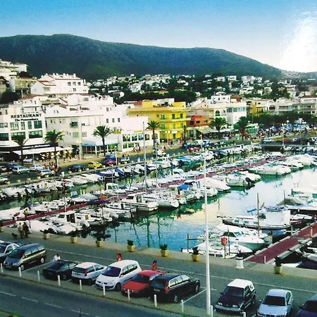 Konukevi Pau *