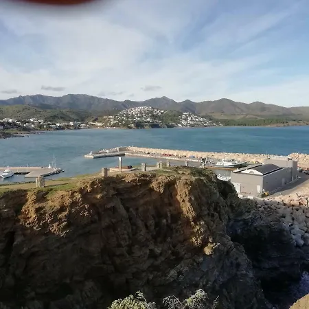 Konukevi Pau Llança